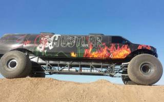 Самый длинный джип монстер трак Sin City Hulster