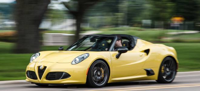 Alfa Romeo 4C Coupe US